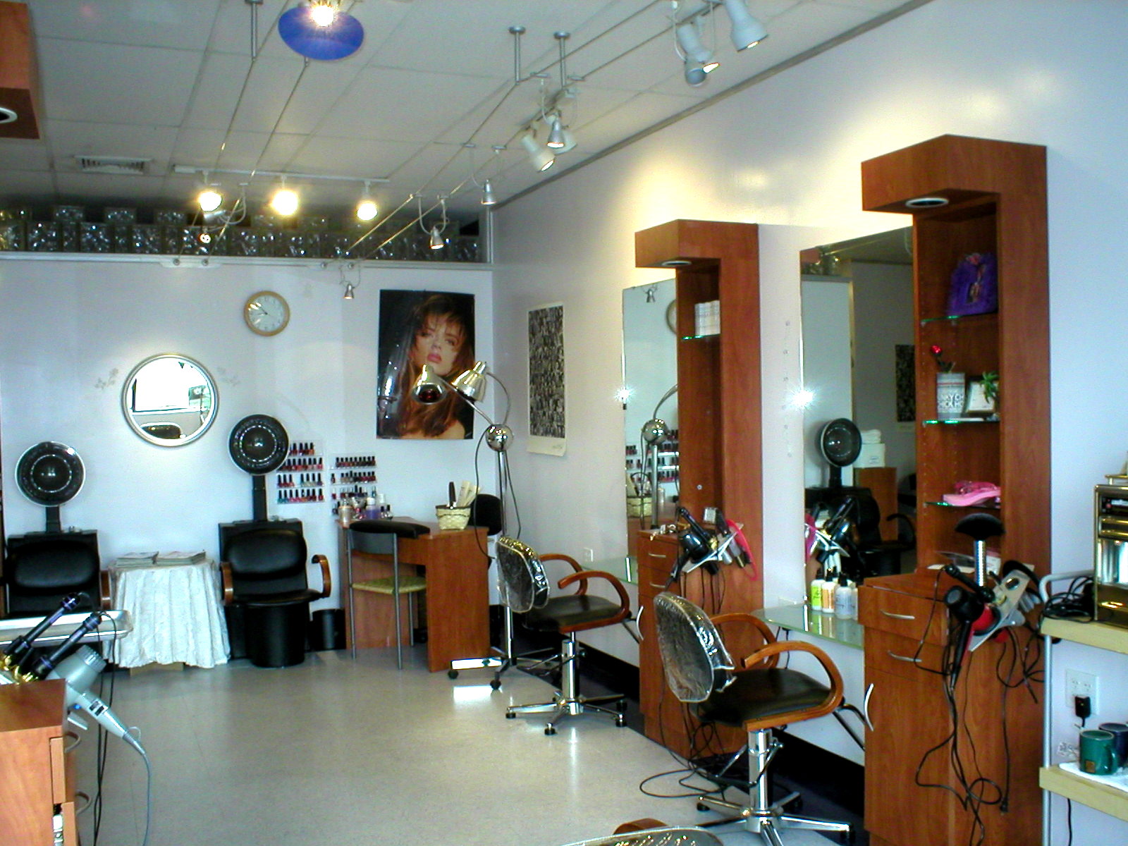 CT ADS ONLINE Hair Salon . Day Spa . Wallingford Connecticut